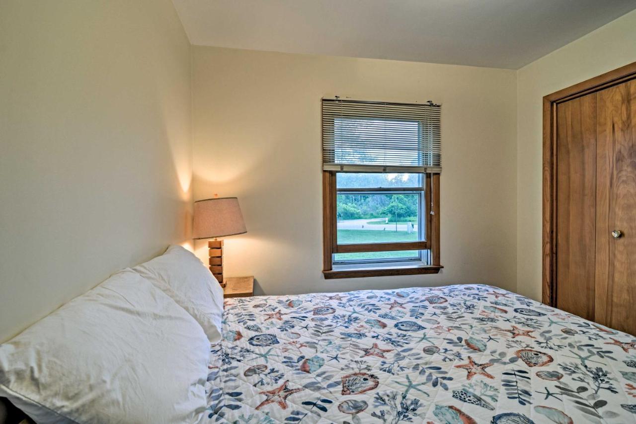 Lake Huron House With Grill And Beach Access! East Tawas Extérieur photo