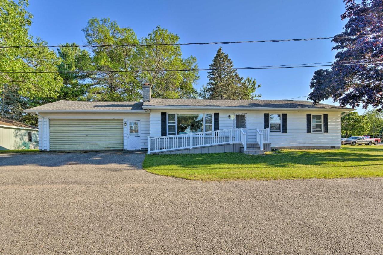 Lake Huron House With Grill And Beach Access! East Tawas Extérieur photo