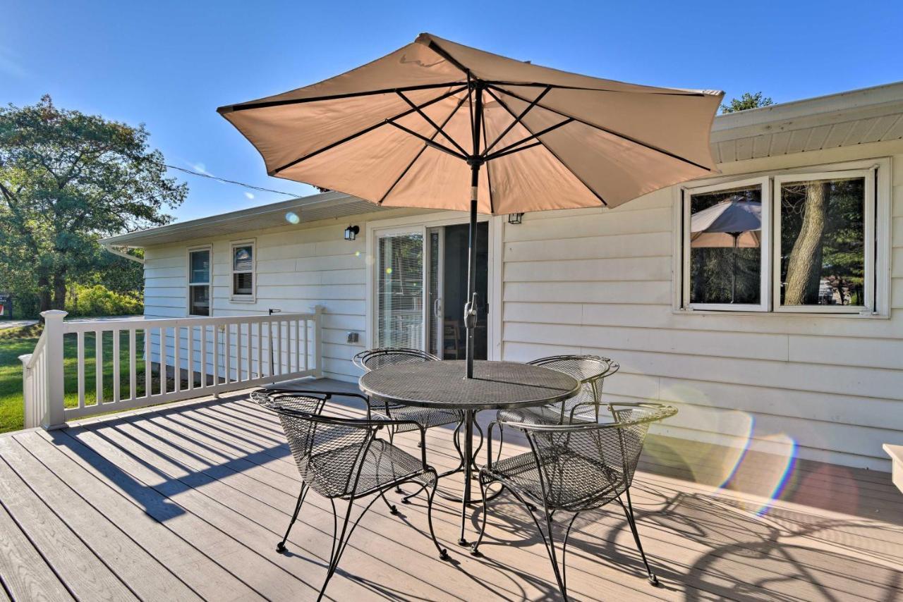 Lake Huron House With Grill And Beach Access! East Tawas Extérieur photo